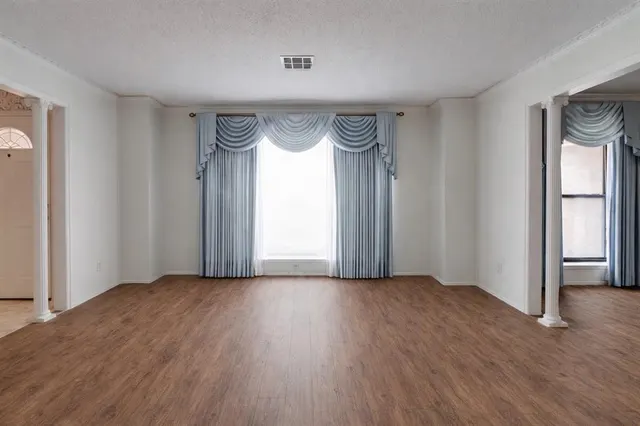 Photo 4 — 2325 NW 112th Terrace, Oklahoma City, OK 73120