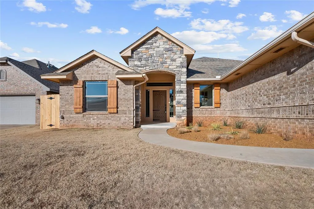Front exterior — 8425 NW 140th Street, Oklahoma City, OK 73142