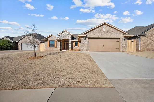 Photo 2 — 8425 NW 140th Street, Oklahoma City, OK 73142