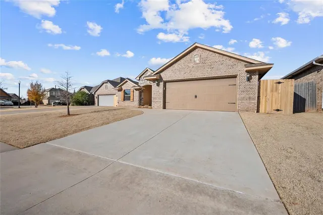Photo 3 — 8425 NW 140th Street, Oklahoma City, OK 73142