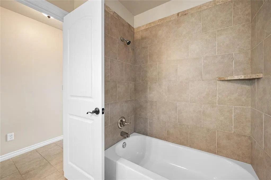 Photo 44 — 8425 NW 140th Street, Oklahoma City, OK 73142