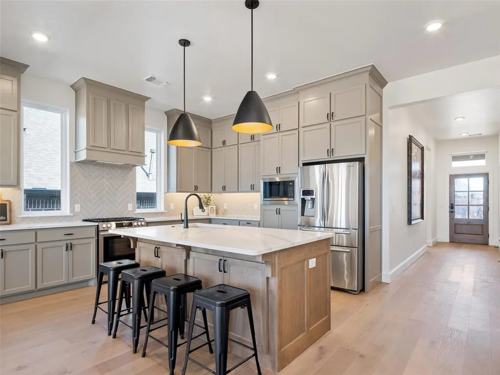 Photo 13 — 3714 Hardy Drive, Norman, OK 73069