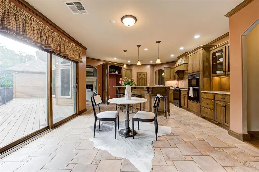 Photo 11 — 1918 Winding Ridge Road, Edmond, OK 73034