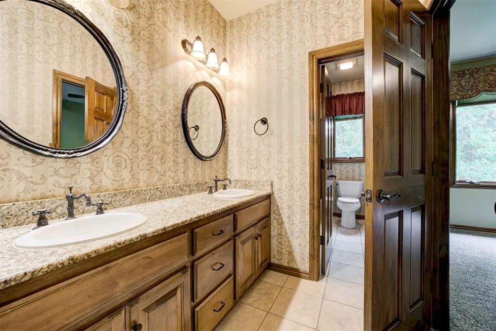 Photo 26 — 1918 Winding Ridge Road, Edmond, OK 73034