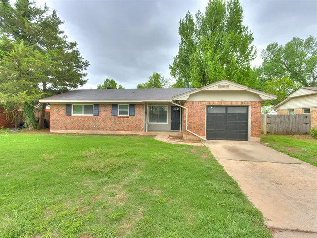 Front exterior — 1612 Cherry Stone Street, Norman, OK 73072