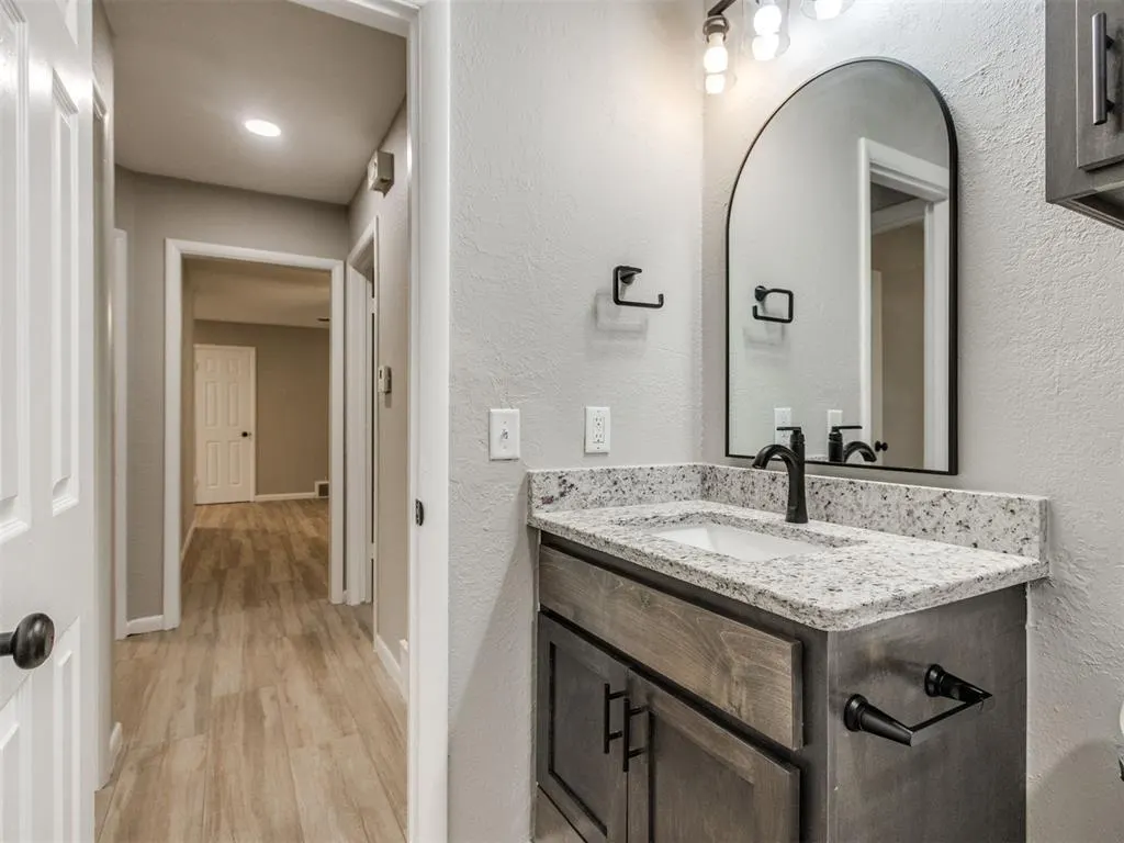 Photo 19 — 1612 Cherry Stone Street, Norman, OK 73072