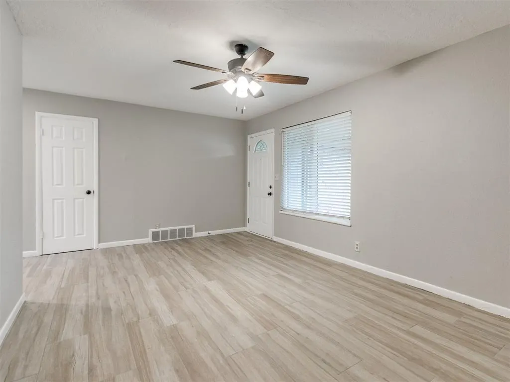 Photo 3 — 1612 Cherry Stone Street, Norman, OK 73072