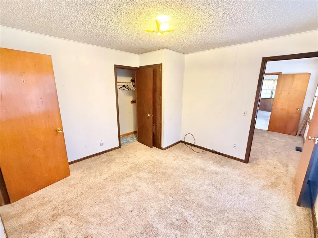 Photo 19 — 406 N Washington Street, Hobart, OK 73651