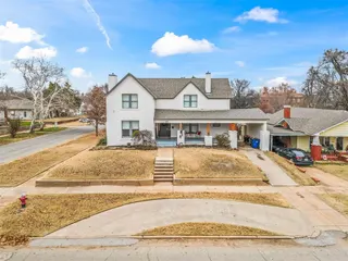 Sold home at 628 W Dakota Avenue