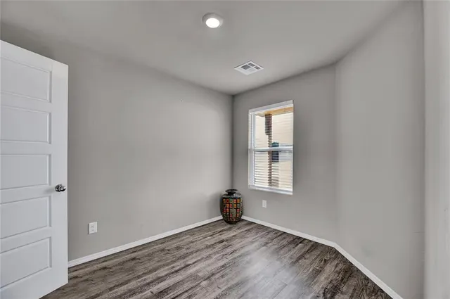 Photo 5 — 10301 NW 19th Street, Oklahoma City, OK 73127