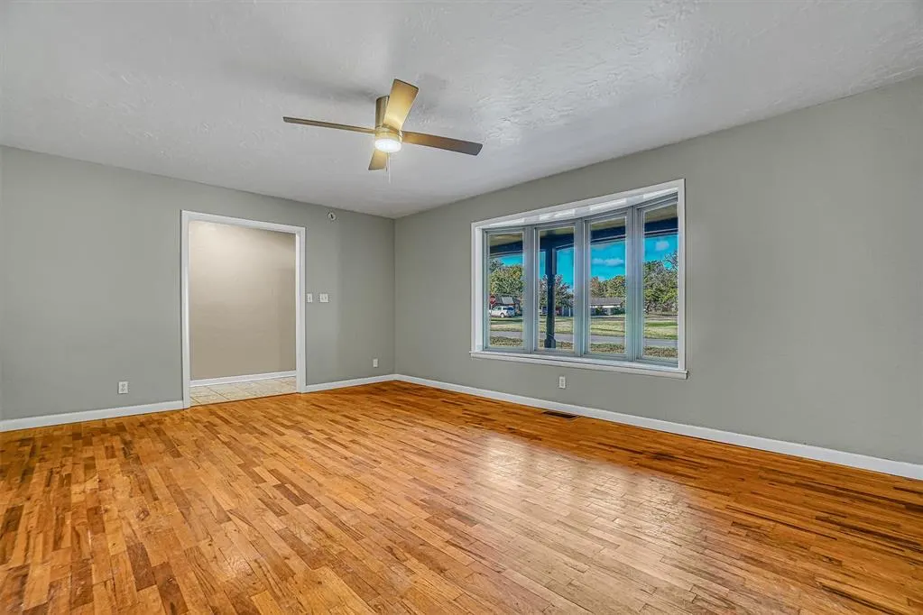 Photo 6 — 602 N Oklahoma Avenue, Elk City, OK 73644