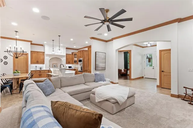 Photo 6 — 1900 Cobblestone Drive, Shawnee, OK 74804
