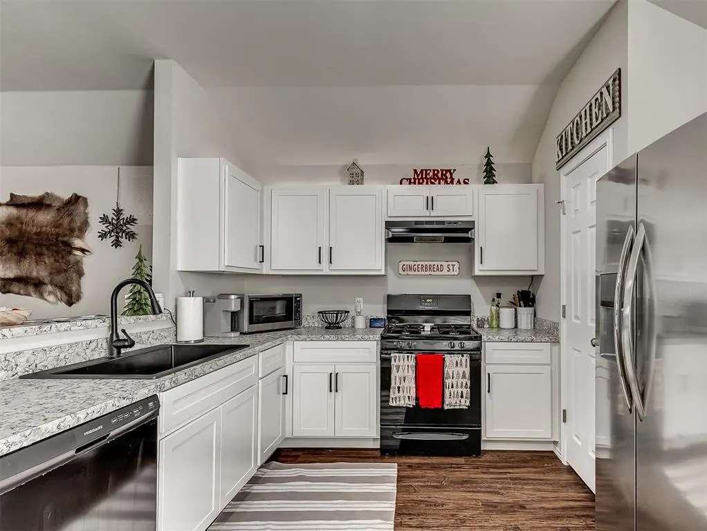 Photo 6 — 10452 NW 17th Street, Oklahoma City, OK 73127