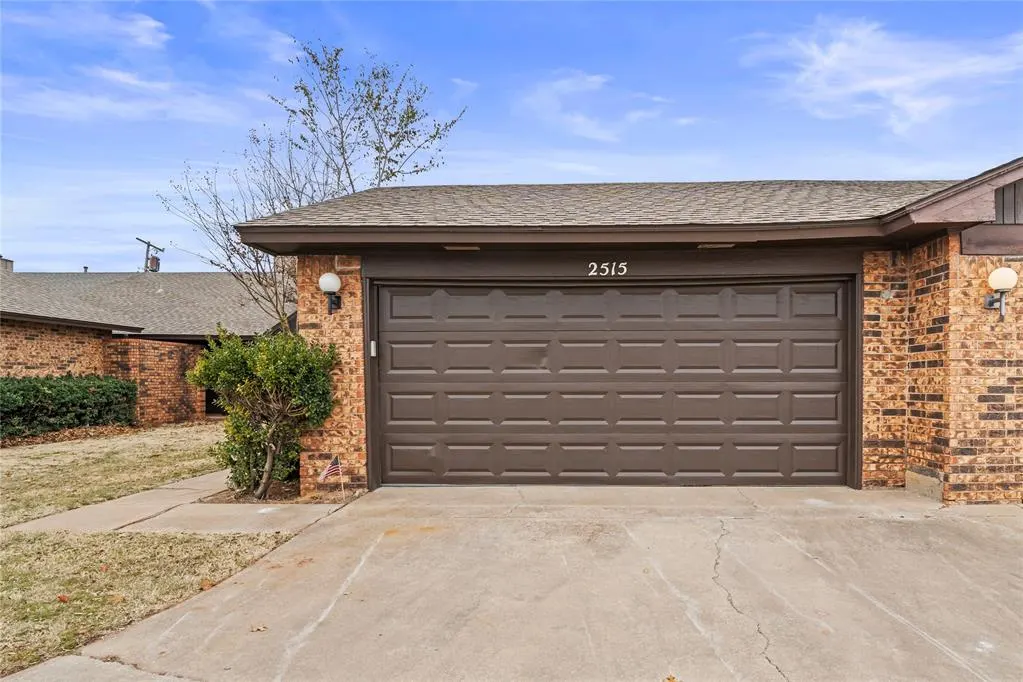 Photo 2 — 2515 W Hefner Road, Oklahoma City, OK 73120