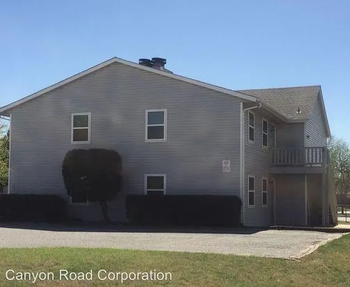 Front exterior — 309 Falcon Court 1, Norman, OK 73069