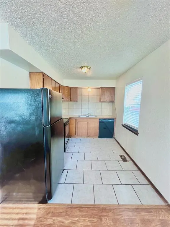 Photo 7 — 309 Falcon Court 1, Norman, OK 73069