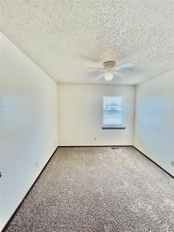 Photo 11 — 309 Falcon Court 1, Norman, OK 73069