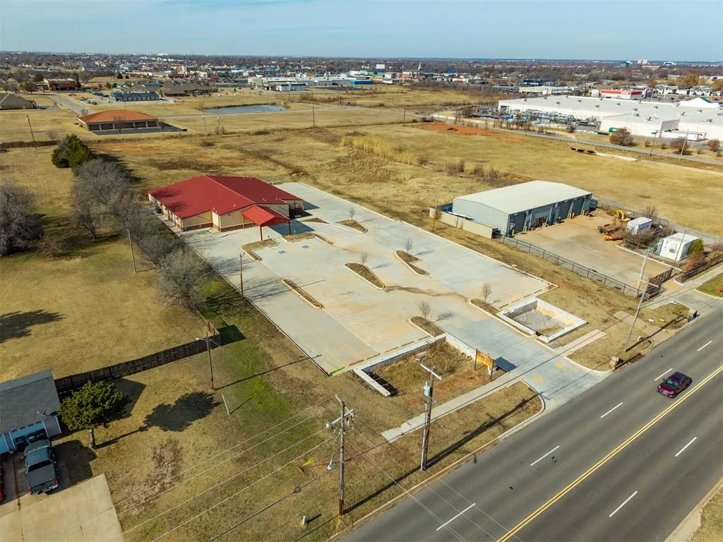 Photo 5 — 8017 S Santa Fe Avenue, Oklahoma City, OK 73139