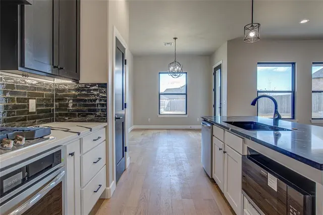 Photo 7 — 1050 Colonial Avenue, Tuttle, OK 73089