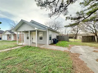 Sold home at 408 S Pottenger Avenue