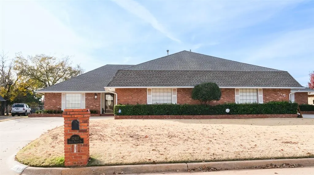 Photo 2 — 12417 Green Valley Drive, Oklahoma City, OK 73120