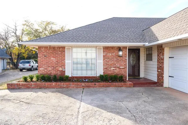 Photo 5 — 12417 Green Valley Drive, Oklahoma City, OK 73120