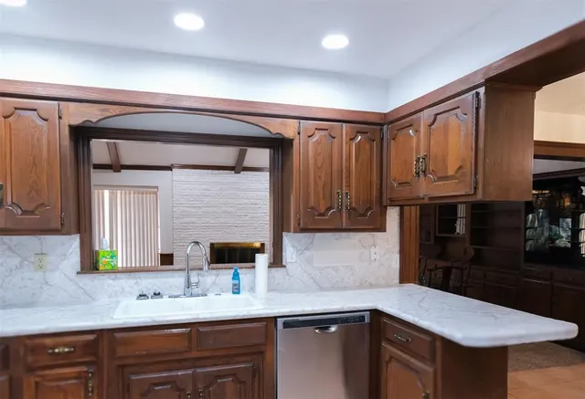 Photo 8 — 12417 Green Valley Drive, Oklahoma City, OK 73120