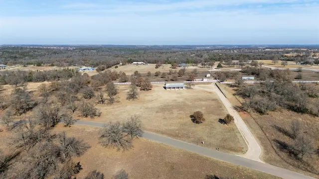 Photo 3 — 9438 Creek View, Guthrie, OK 73044