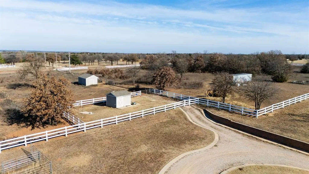 Photo 47 — 9438 Creek View, Guthrie, OK 73044