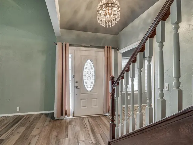 Photo 4 — 9923 Hefner Village Place, Oklahoma City, OK 73162