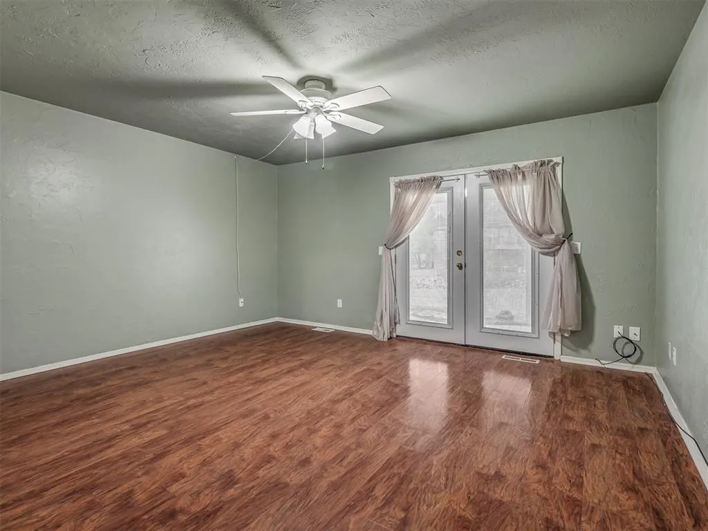 Photo 22 — 9923 Hefner Village Place, Oklahoma City, OK 73162