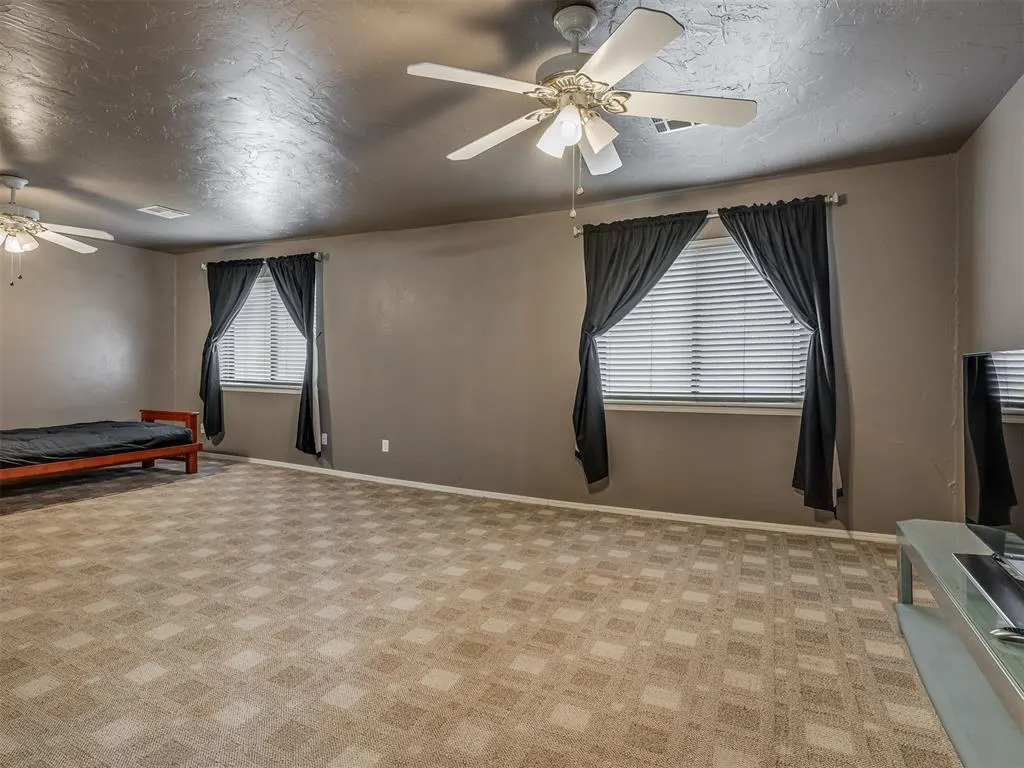 Photo 35 — 9923 Hefner Village Place, Oklahoma City, OK 73162