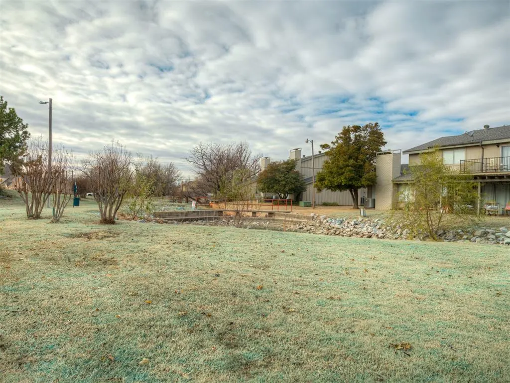 Photo 44 — 9923 Hefner Village Place, Oklahoma City, OK 73162