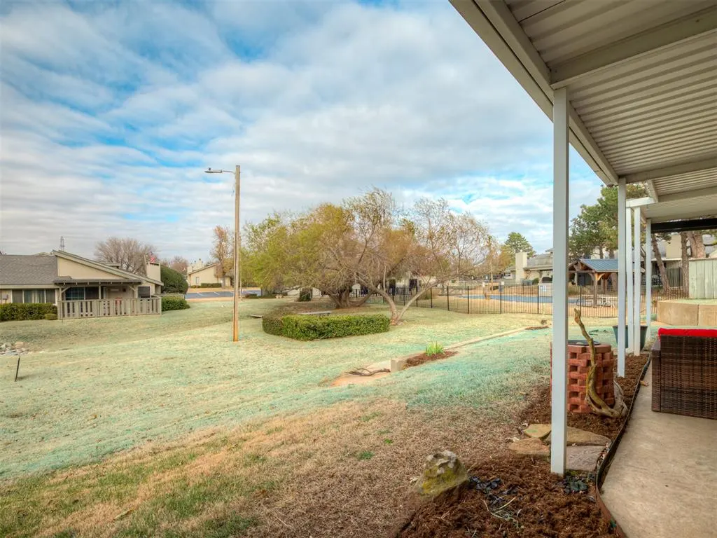 Photo 45 — 9923 Hefner Village Place, Oklahoma City, OK 73162