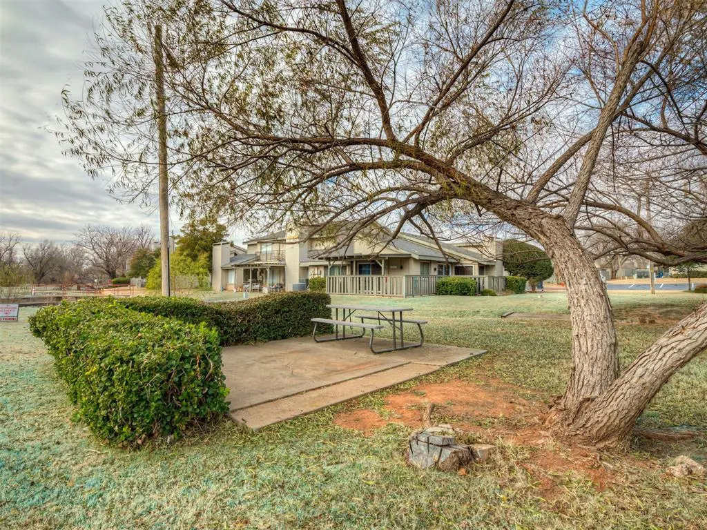 Photo 49 — 9923 Hefner Village Place, Oklahoma City, OK 73162