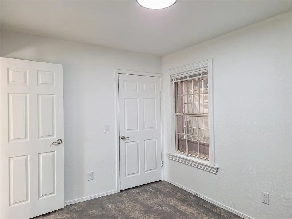 Photo 11 — 100 Hudson Place, Oklahoma City, OK 73110