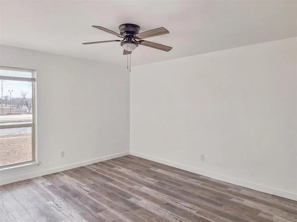 Photo 19 — 100 Hudson Place, Oklahoma City, OK 73110