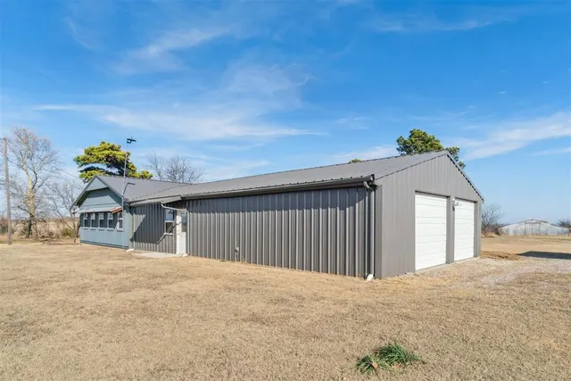 Photo 2 — 24411 N County Road 3210 Road, Elmore City, OK 73433