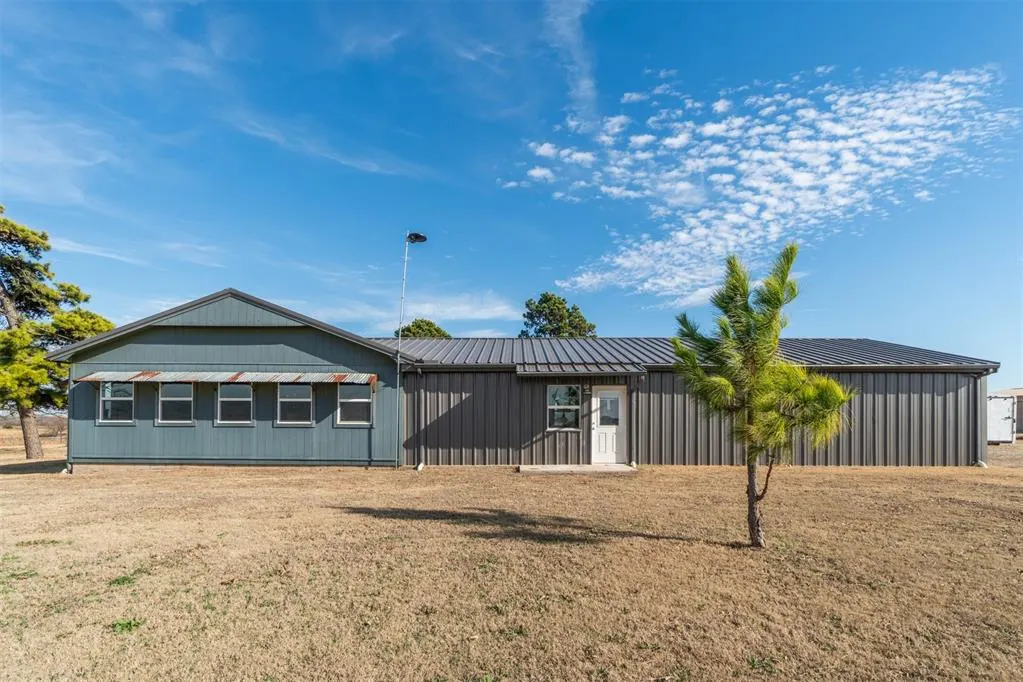 Photo 3 — 24411 N County Road 3210 Road, Elmore City, OK 73433