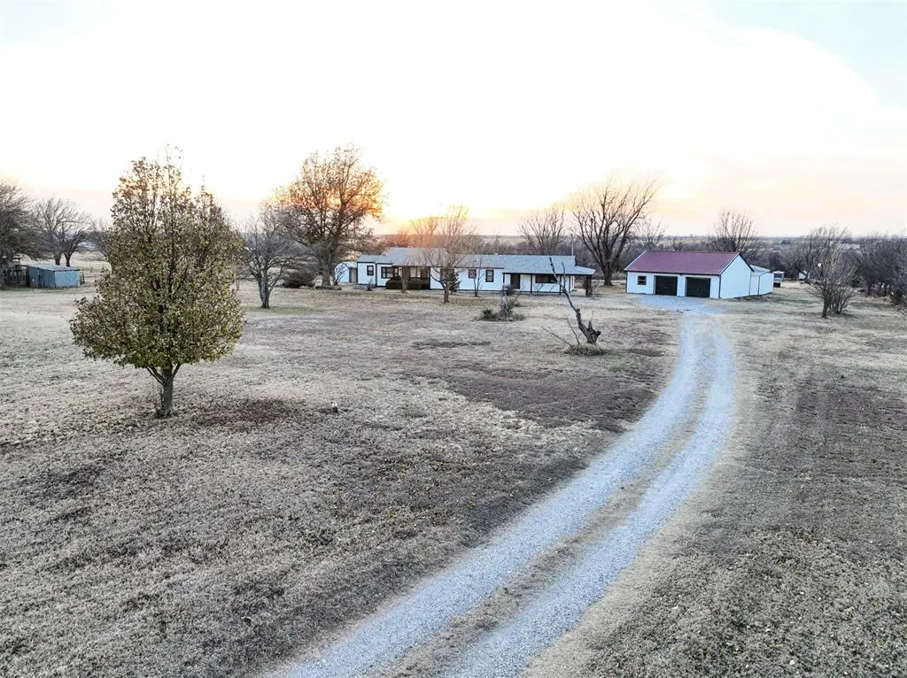 Photo 4 — 1112 County Street 2910, Tuttle, OK 73089