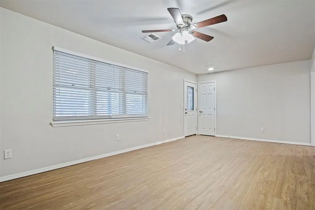 Photo 9 — 1112 County Street 2910, Tuttle, OK 73089