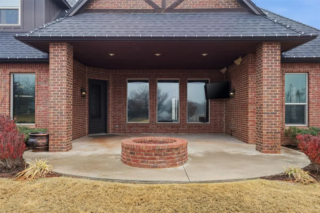 Photo 47 — 22087 Black Walnut Circle, Edmond, OK 73012