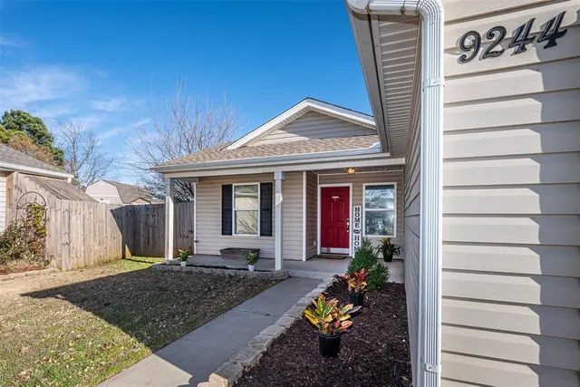 Photo 5 — 9244 Snowberry Drive, Oklahoma City, OK 73165