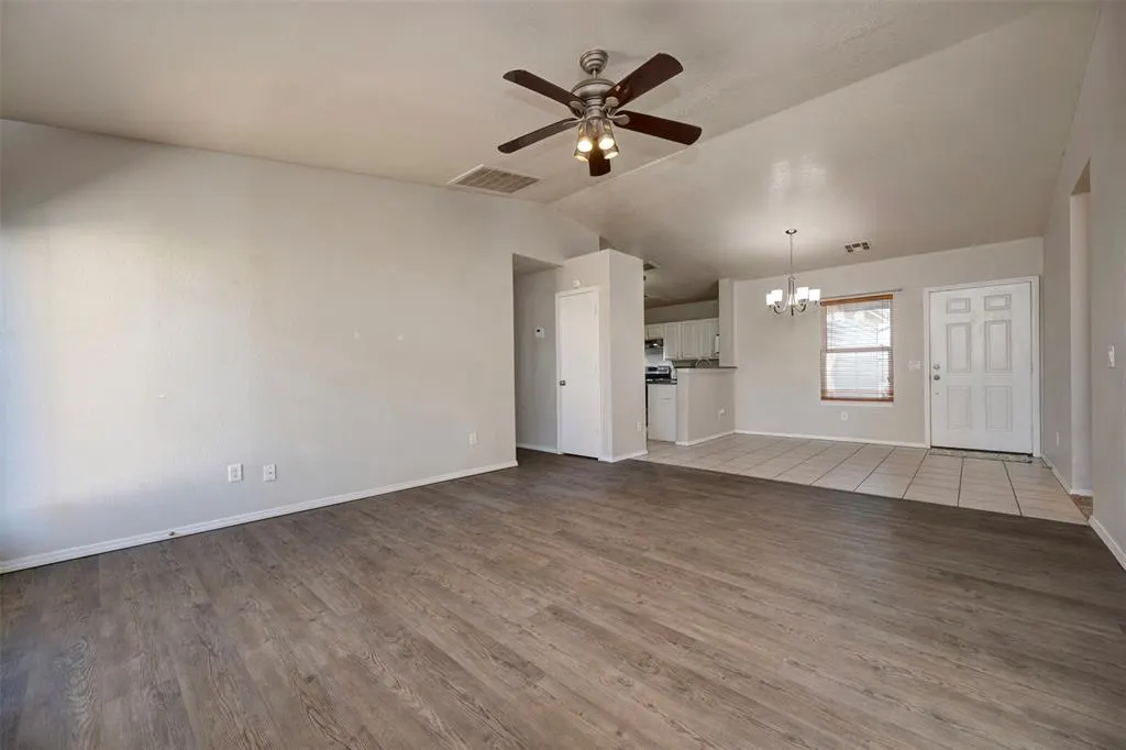 Photo 6 — 9244 Snowberry Drive, Oklahoma City, OK 73165