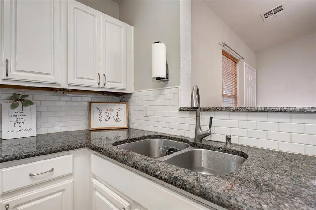 Photo 12 — 9244 Snowberry Drive, Oklahoma City, OK 73165