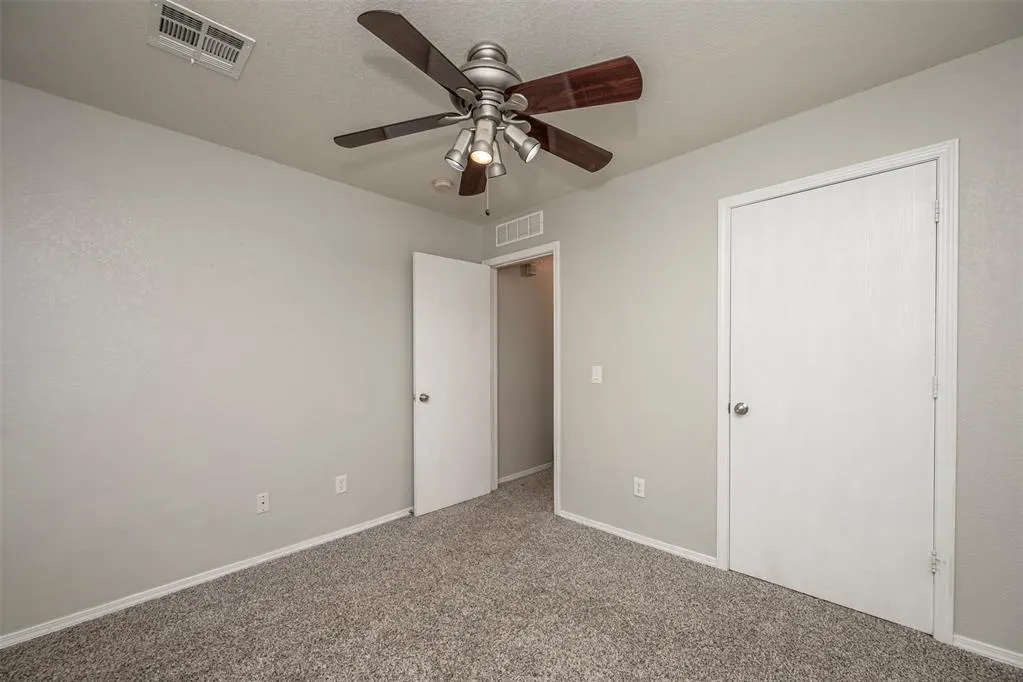 Photo 19 — 9244 Snowberry Drive, Oklahoma City, OK 73165