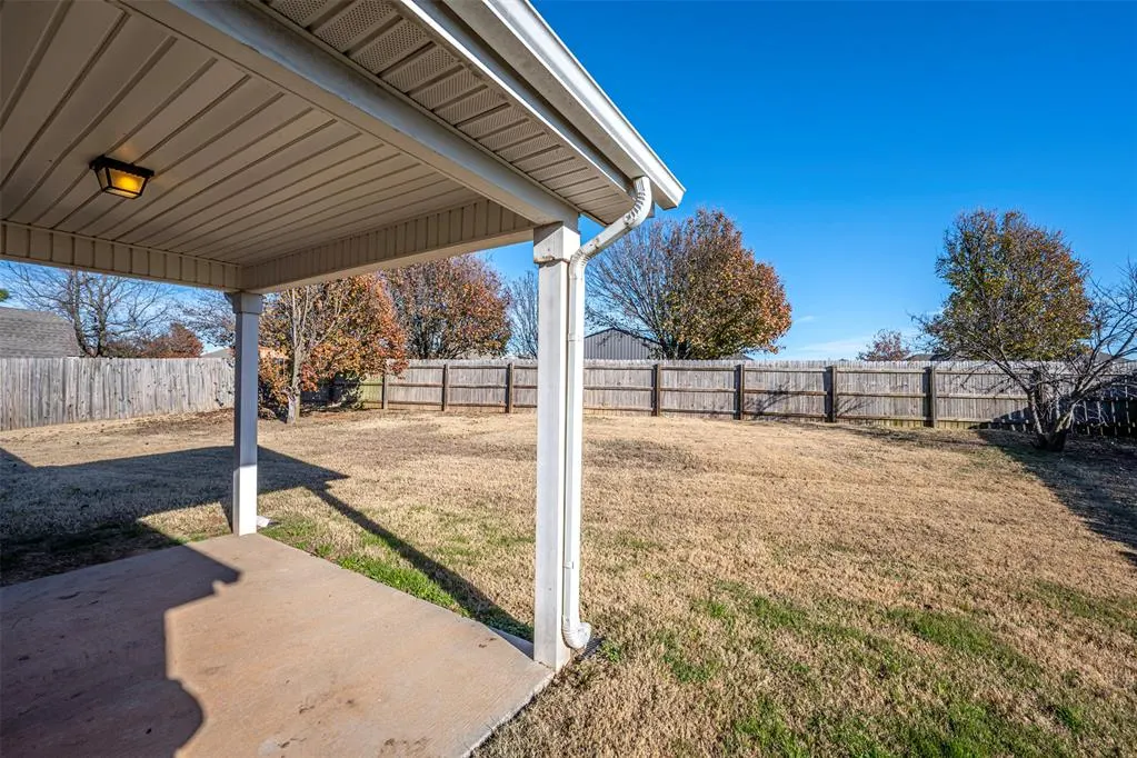 Photo 31 — 9244 Snowberry Drive, Oklahoma City, OK 73165