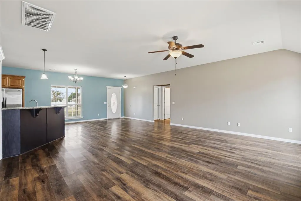 Photo 10 — 1115 N 3rd Avenue, Stroud, OK 74079
