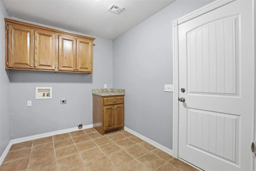 Photo 19 — 1115 N 3rd Avenue, Stroud, OK 74079