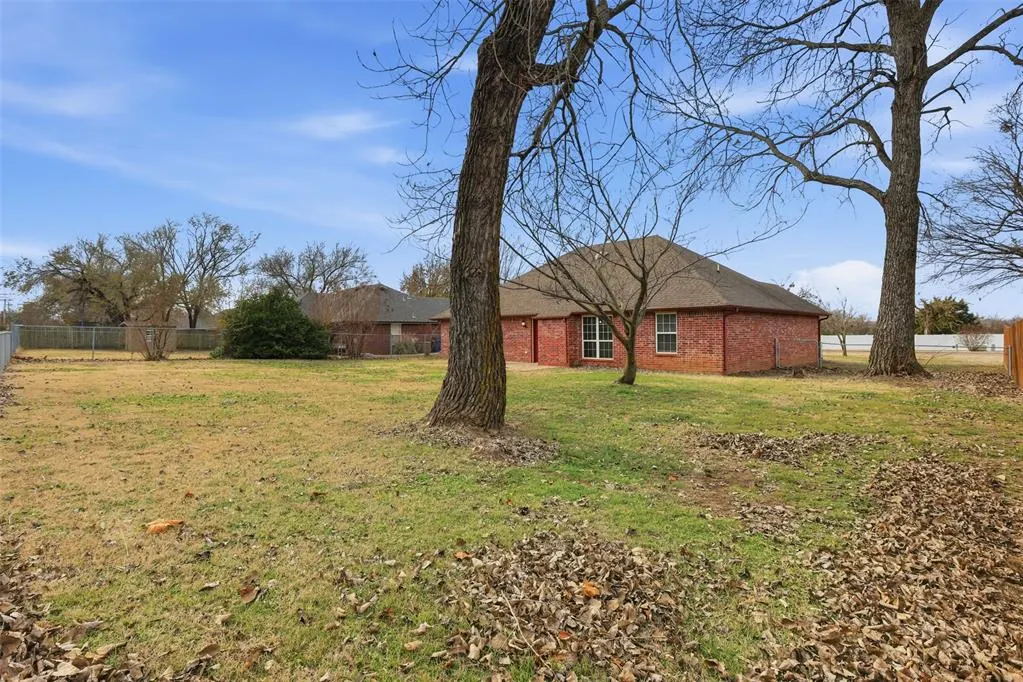 Photo 32 — 1115 N 3rd Avenue, Stroud, OK 74079